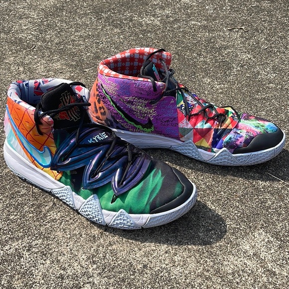 SOLD on eBay!!    Nike Kybrid S2 ‘Pineapple’ GS What the Kyrie Sneaker Size17 - Picture 2 of 16